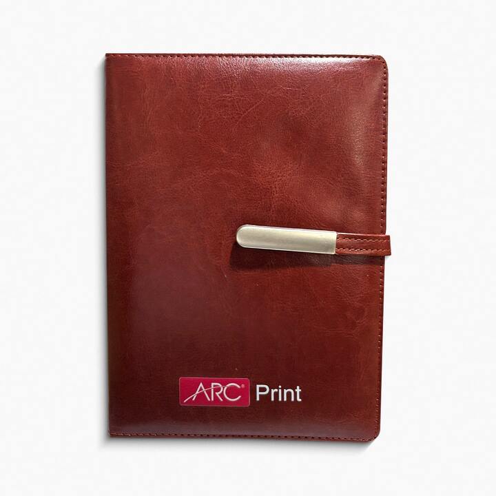 magnetic-strap-diary
